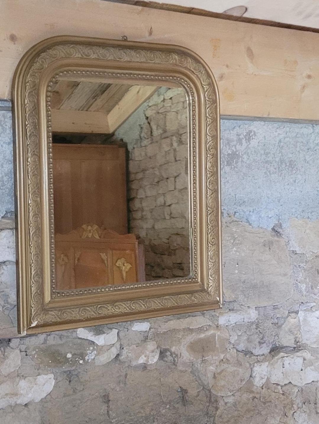 Nuit Insolite, Au Dessus D'une Etable Country house